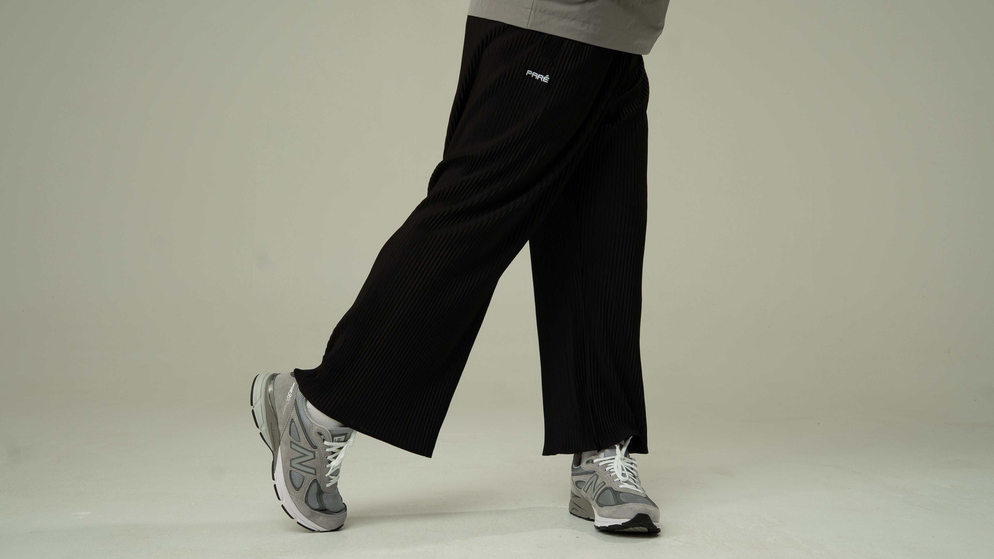 Paré Plisse Pants