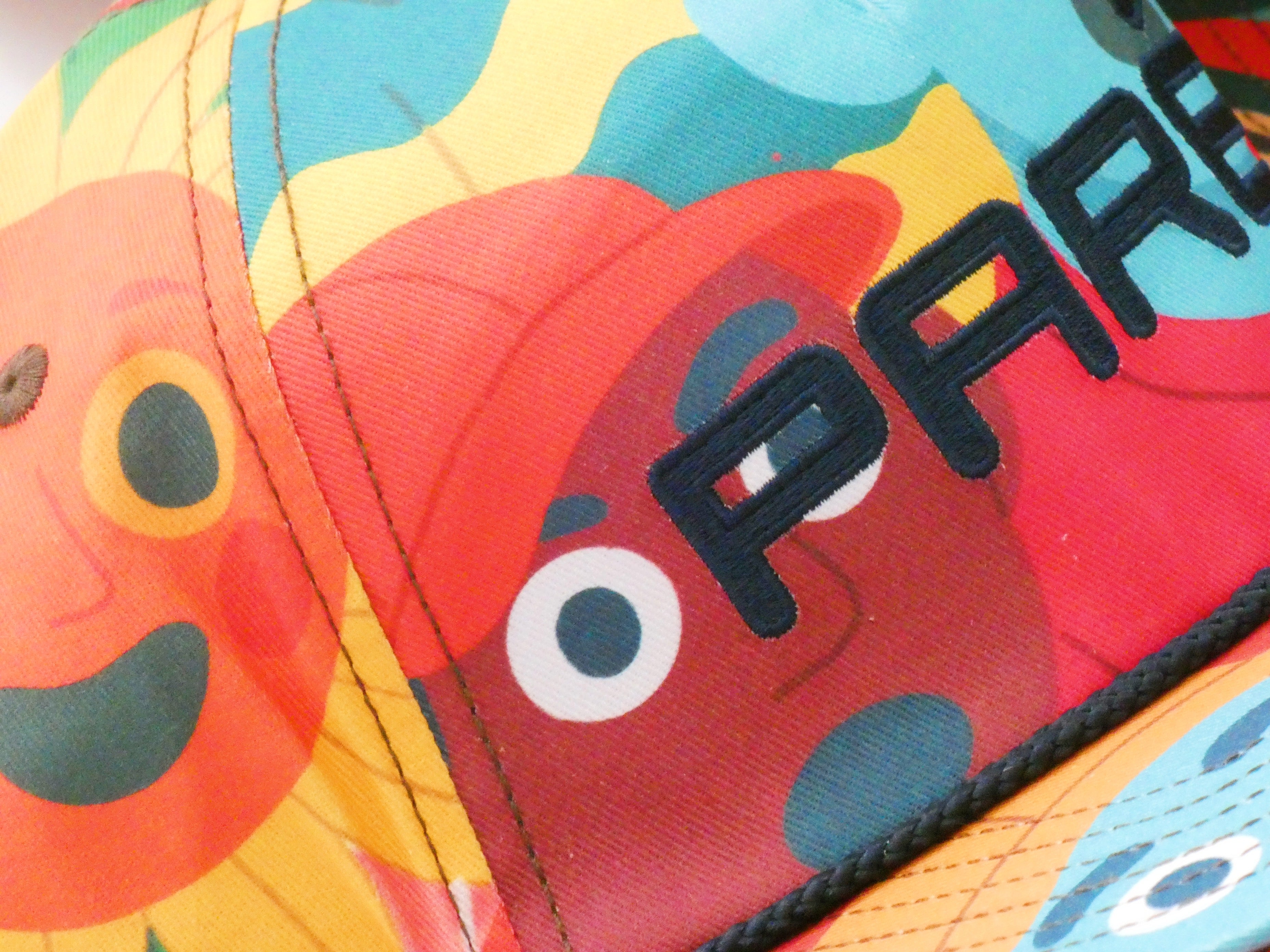 Paré "Faces" Rope Hat