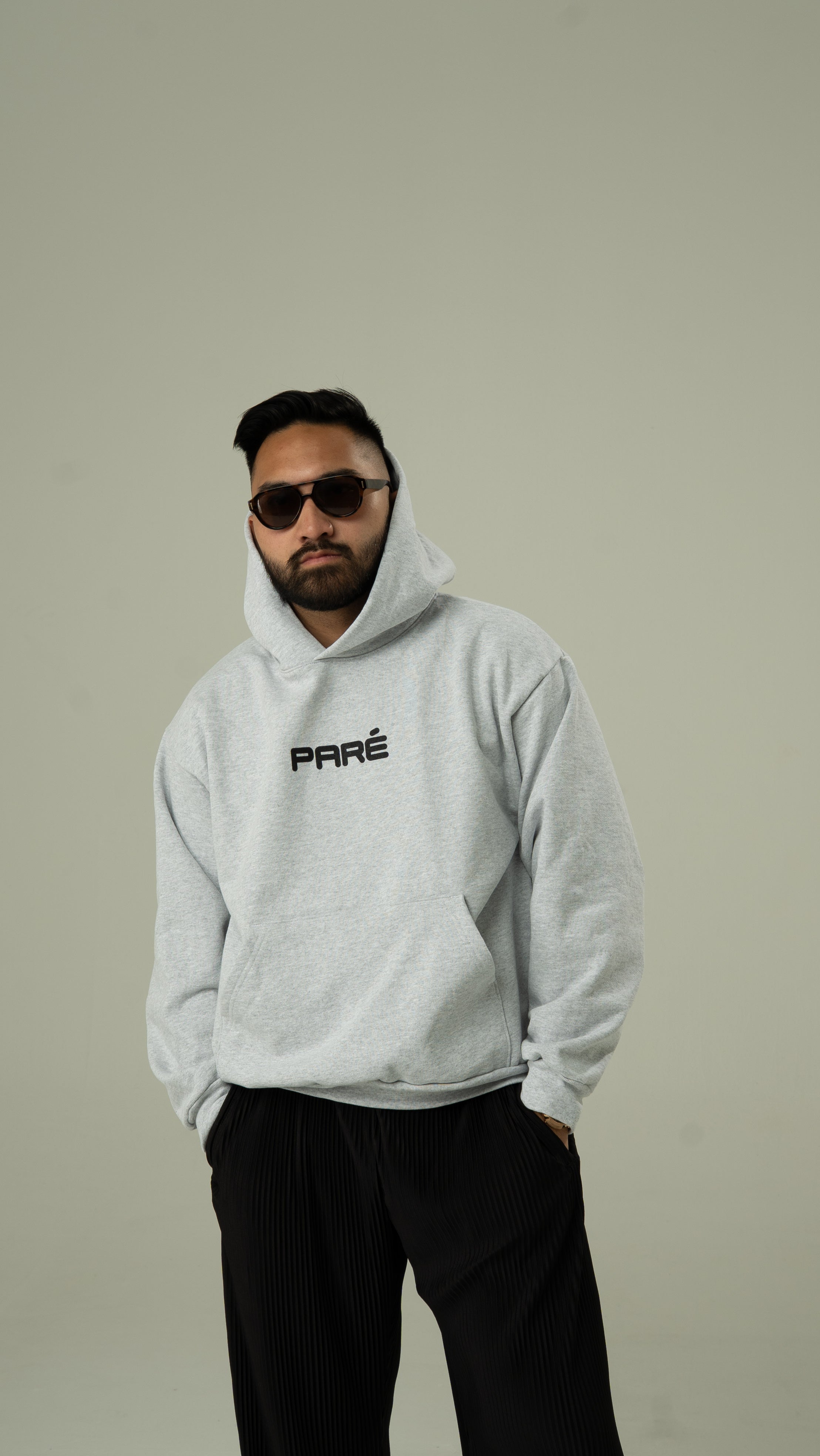 Paré Hooded Pullover Sweatshirt