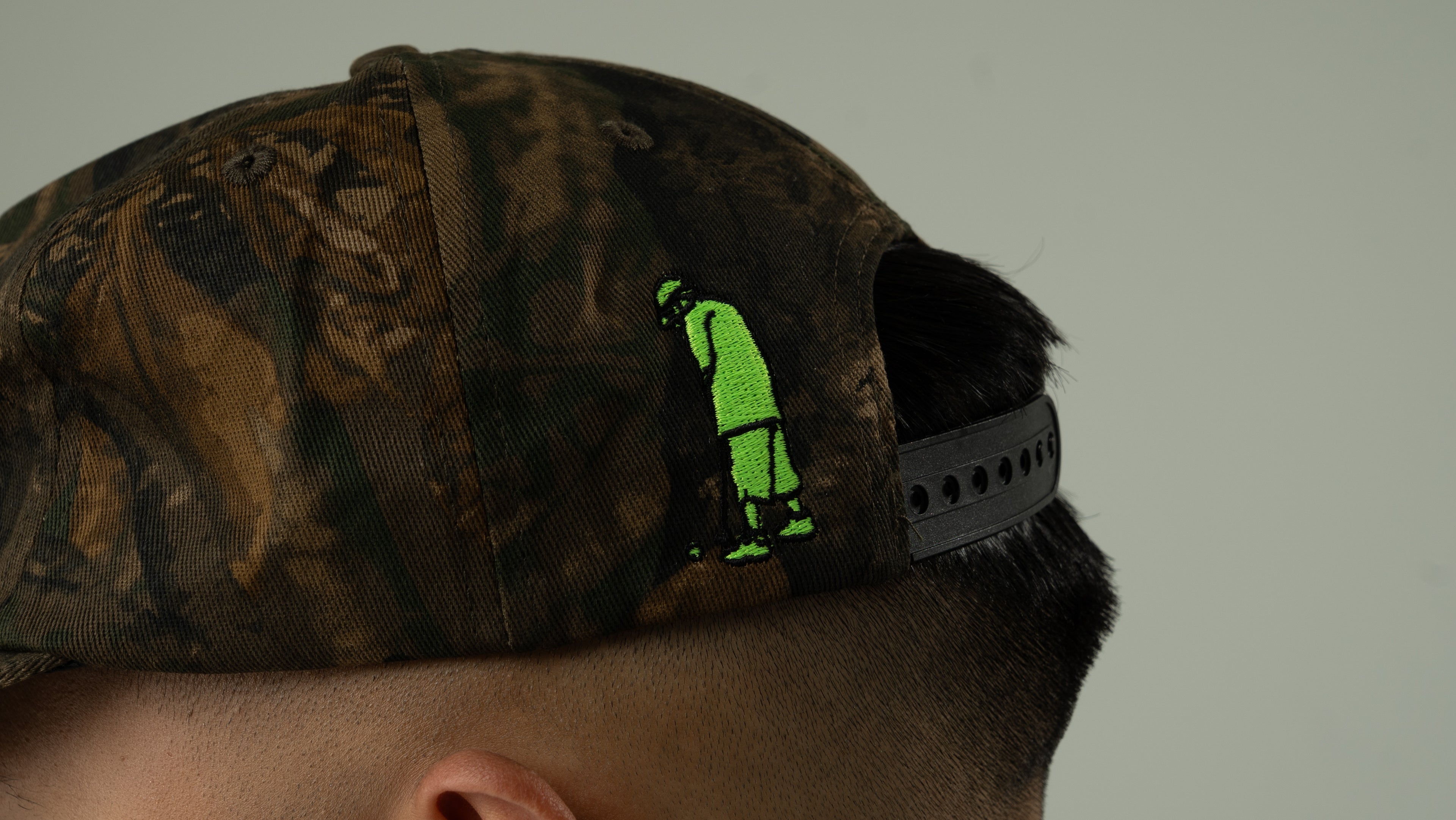 Paré "Neon" Camo Snapback Hat