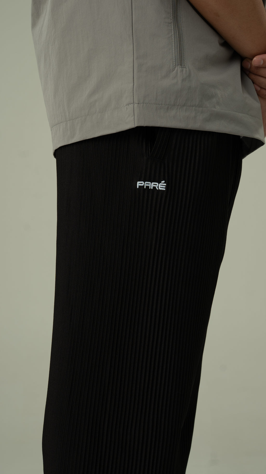 Paré Plisse Pants