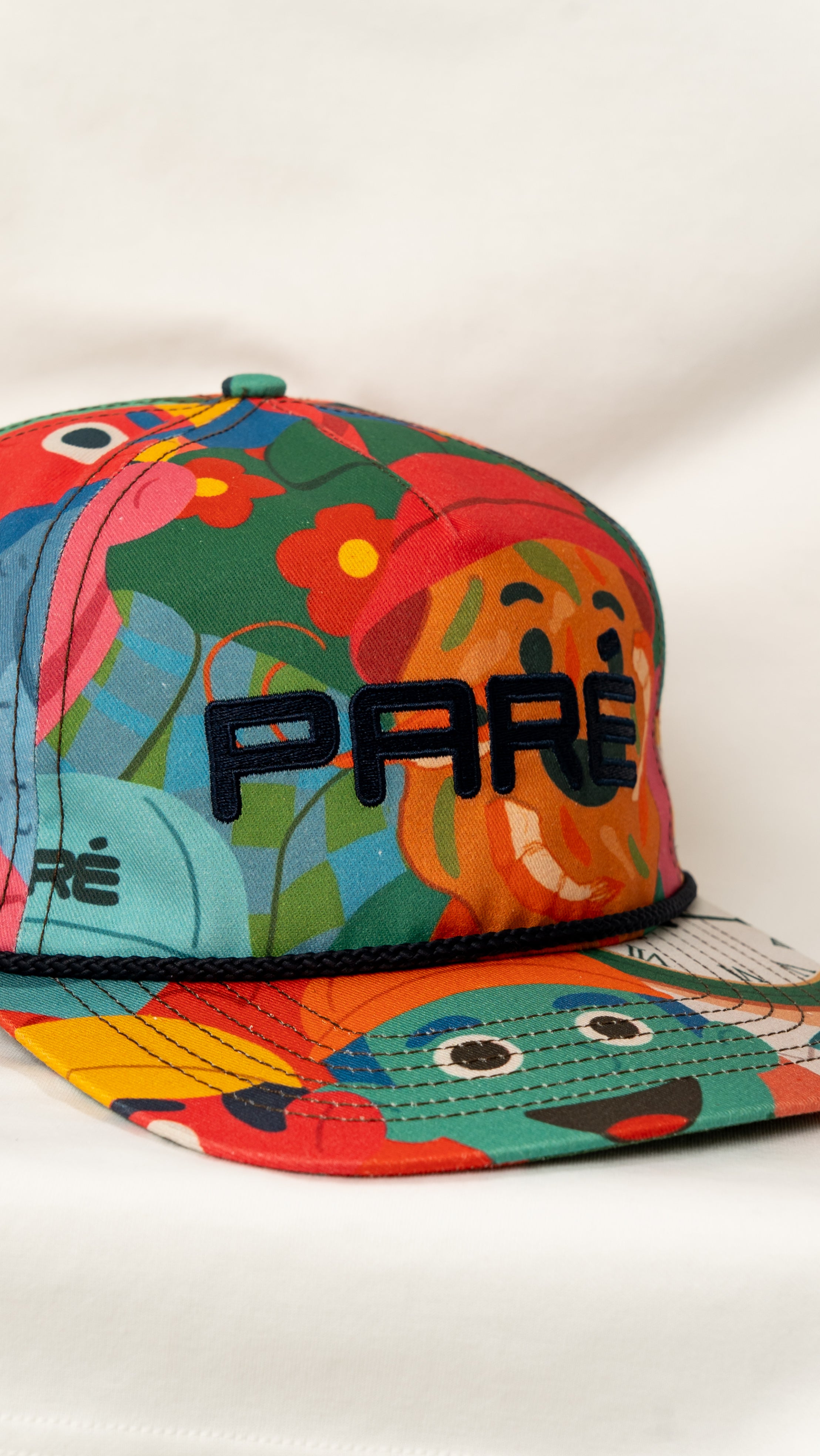 Paré "Faces" Rope Hat